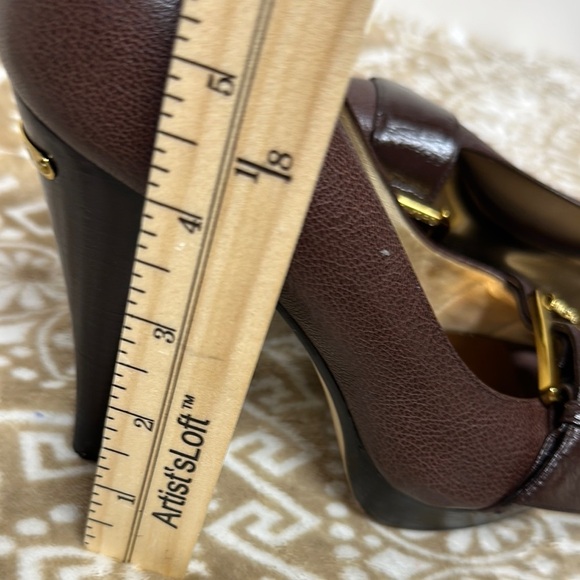 MICHAEL Michael Kors Brown and Gold Heels with Buckle Detail - Picture 9 of 10